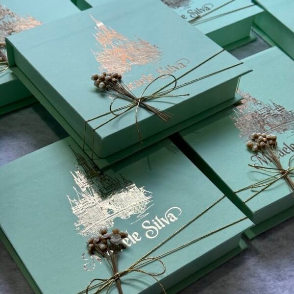 Linha de Caixas Cartonadas Infantis Laplace