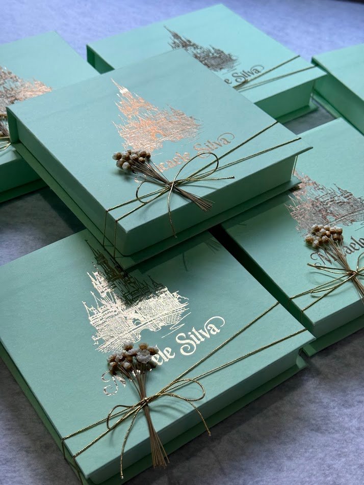 Linha de Caixas Cartonadas Infantis Laplace