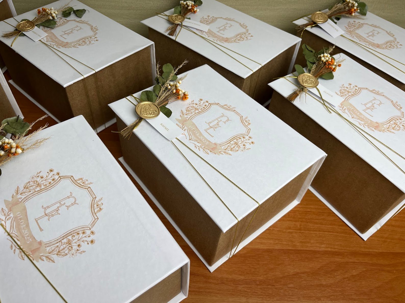 Linha De Caixas Delta